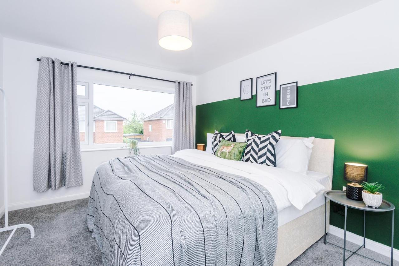 Welcoming 3 Bed Home, 10 Mins From Chester Races And Zoo Saughall 外观 照片