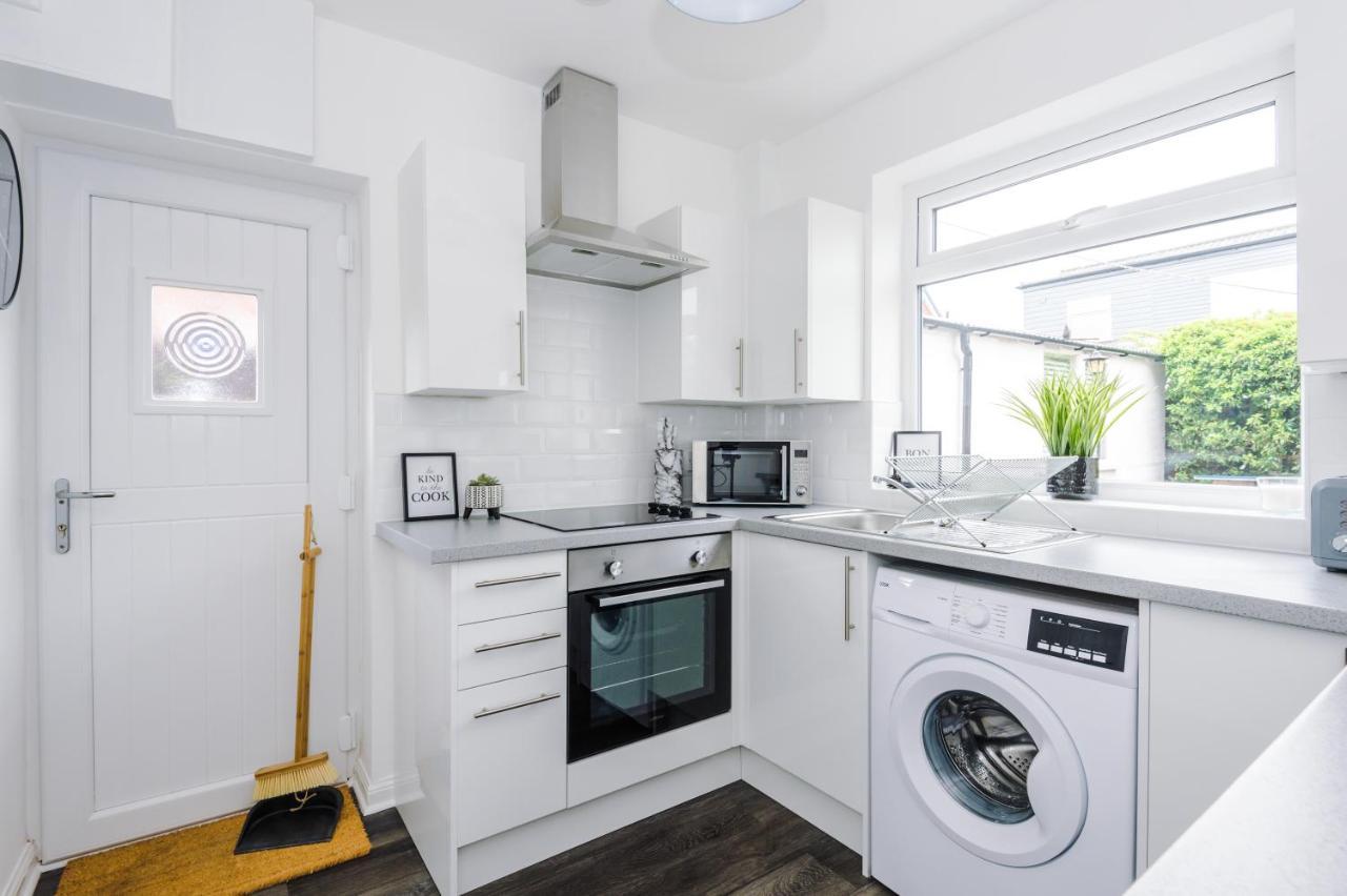 Welcoming 3 Bed Home, 10 Mins From Chester Races And Zoo Saughall 外观 照片