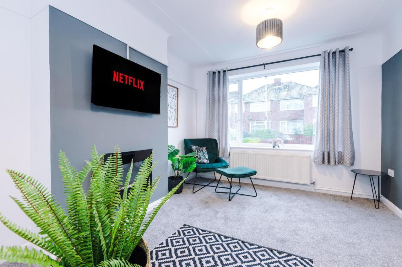 Welcoming 3 Bed Home, 10 Mins From Chester Races And Zoo Saughall 外观 照片