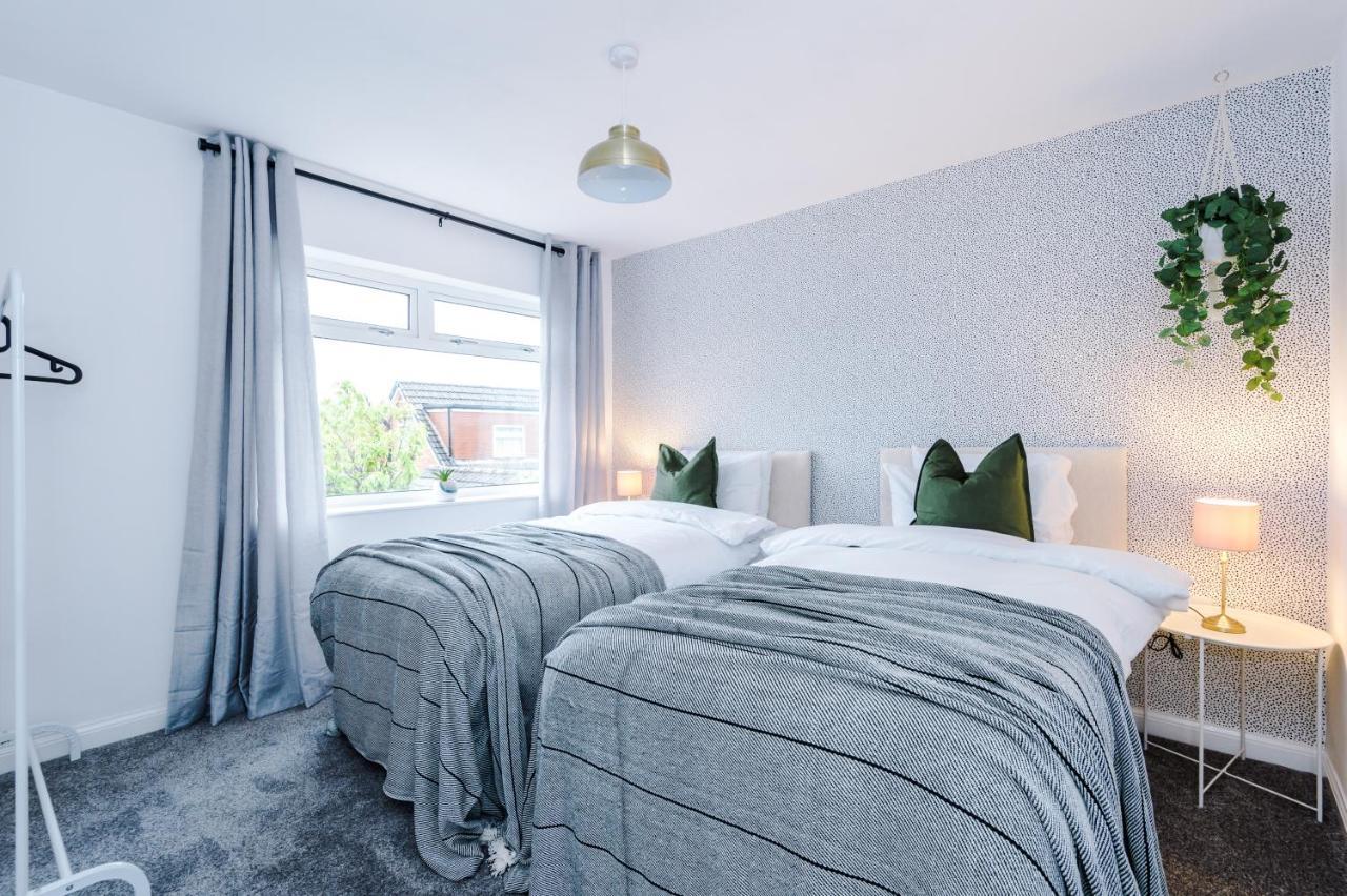 Welcoming 3 Bed Home, 10 Mins From Chester Races And Zoo Saughall 外观 照片