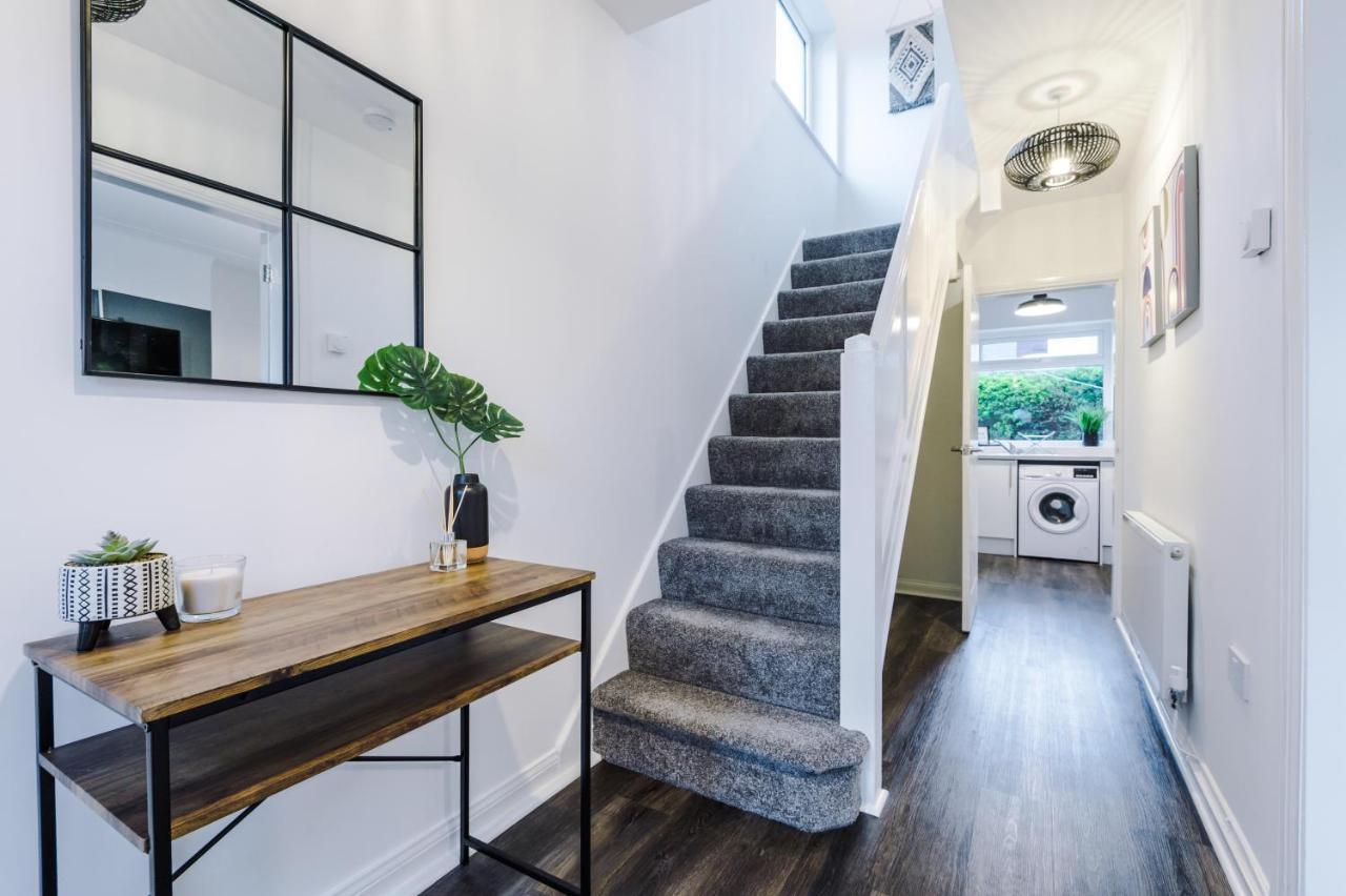 Welcoming 3 Bed Home, 10 Mins From Chester Races And Zoo Saughall 外观 照片